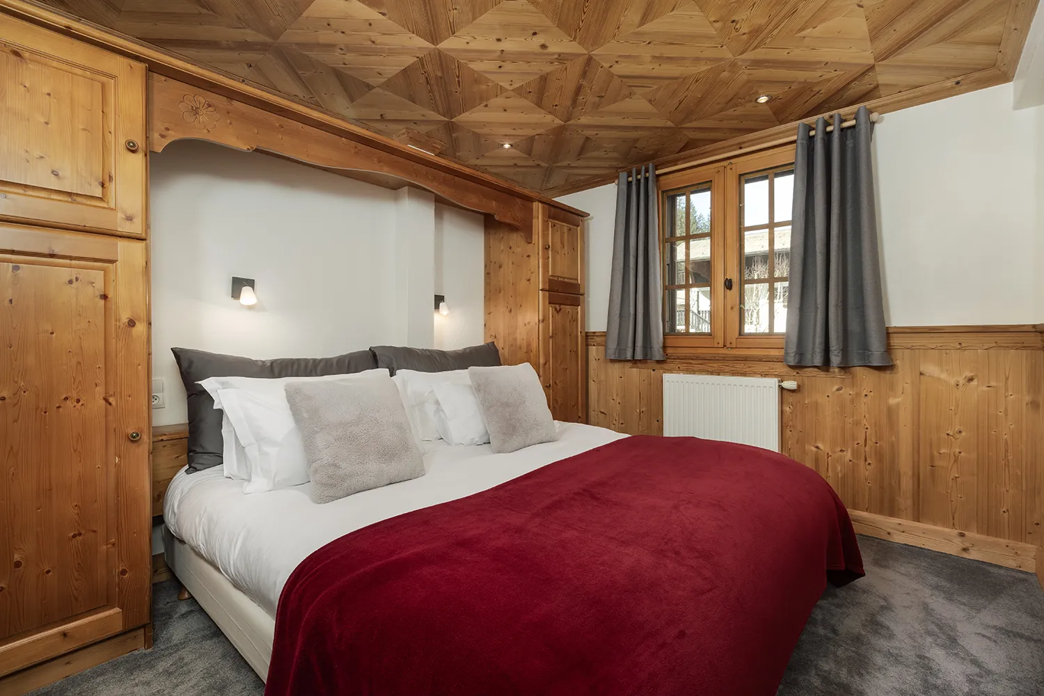 Woodlands Chalets - Farmhouse La Desmeuniere