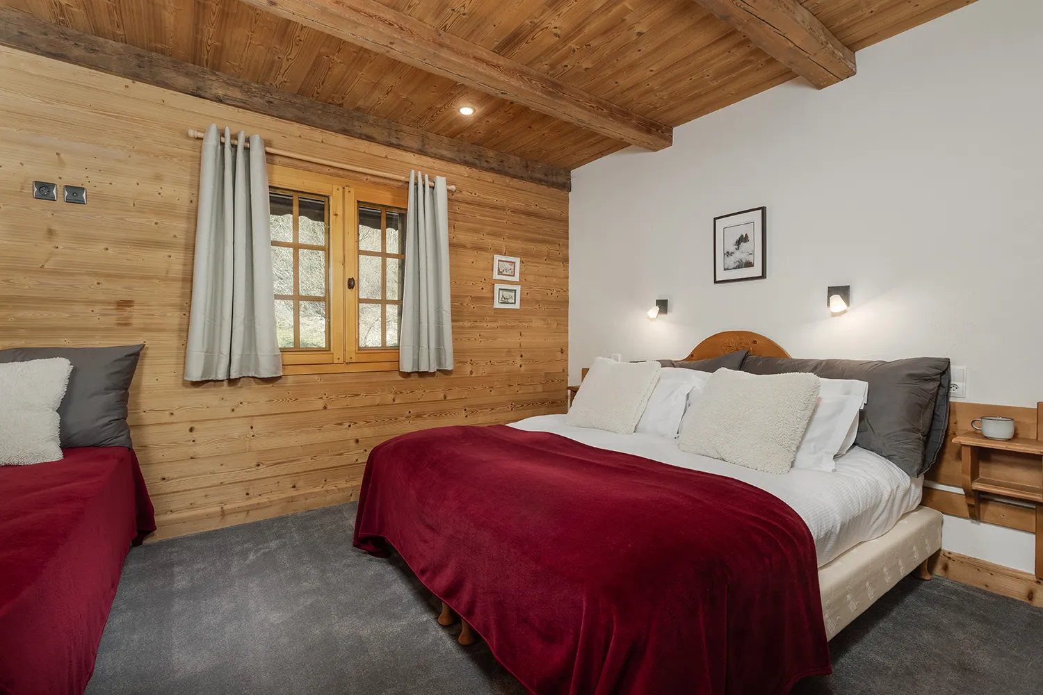 Woodlands Chalets - Farmhouse La Desmeuniere