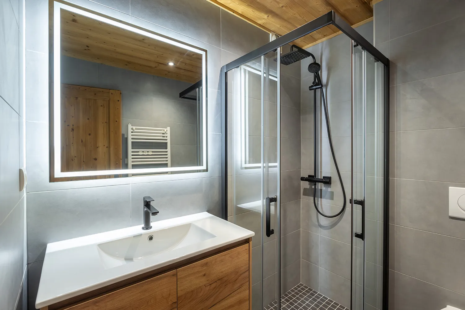 Woodlands Chalets - Farmhouse La Desmeuniere